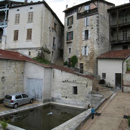 Faubourg St Jean Leilighet Aubeterre-sur-Dronne Eksteriør bilde